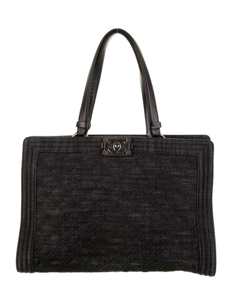 chanel boy tote black